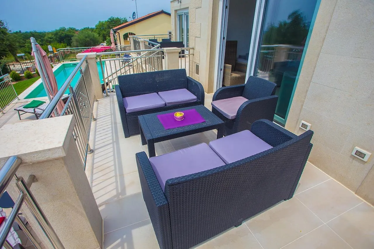 Casa Del Sole Hotel Kastelir Croatia