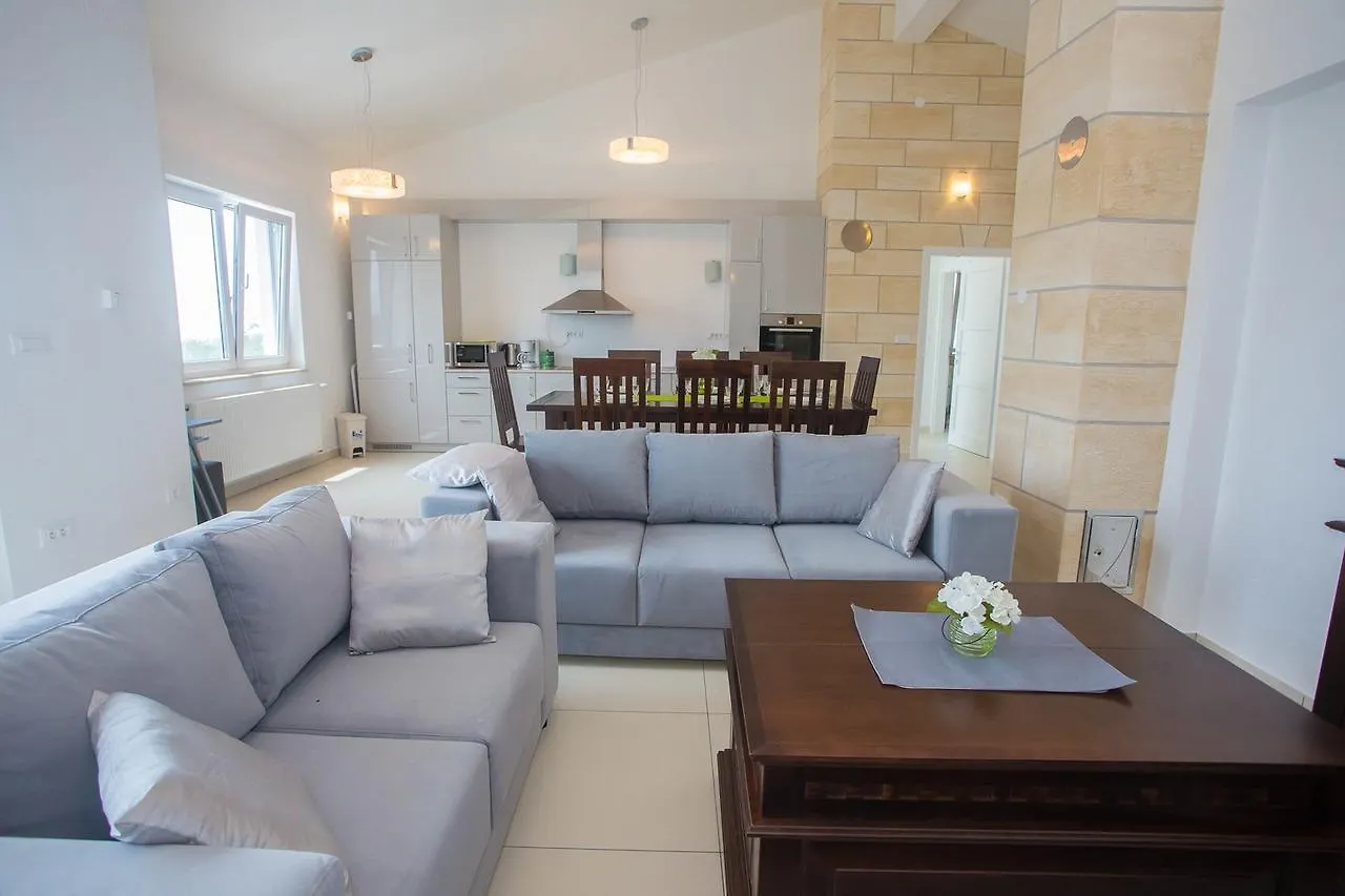 Casa Del Sole Hotel Kastelir Croatia